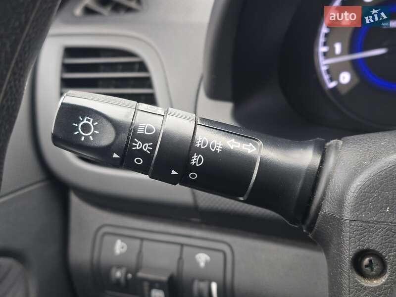 Седан Hyundai Accent 2013 в Хмельницком