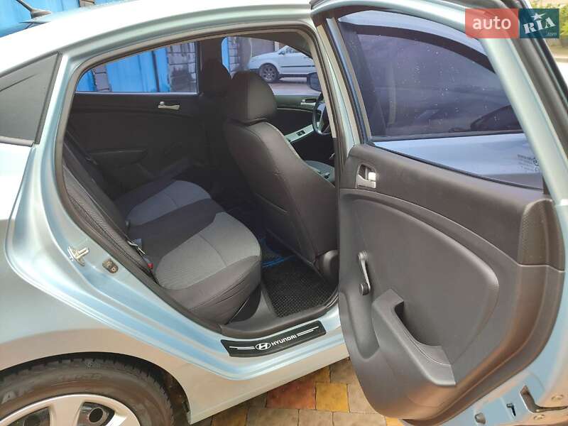 Седан Hyundai Accent 2012 в Харкові