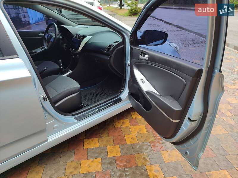 Седан Hyundai Accent 2012 в Харкові