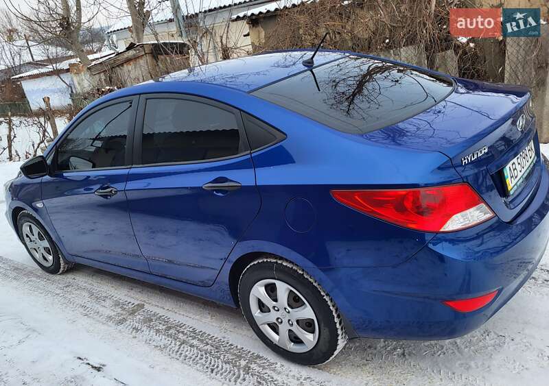 Седан Hyundai Accent 2011 в Ананьеве фото 20 Седан Hyundai Accent 2011 в Ананьеве