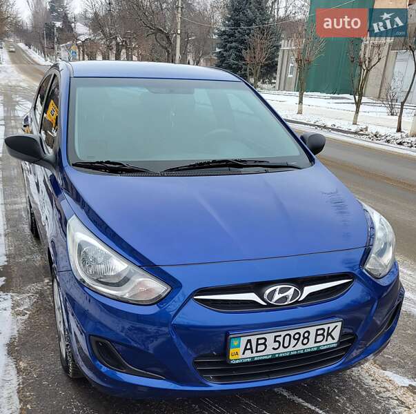 Седан Hyundai Accent 2011 в Ананьеве фото 21 Седан Hyundai Accent 2011 в Ананьеве