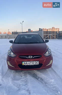 Седан Hyundai Accent 2013 в Киеве