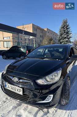 Седан Hyundai Accent 2013 в Киеве