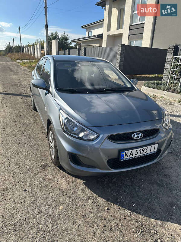 Седан Hyundai Accent 2018 в Киеве фото Седан Hyundai Accent 2018 в Киеве