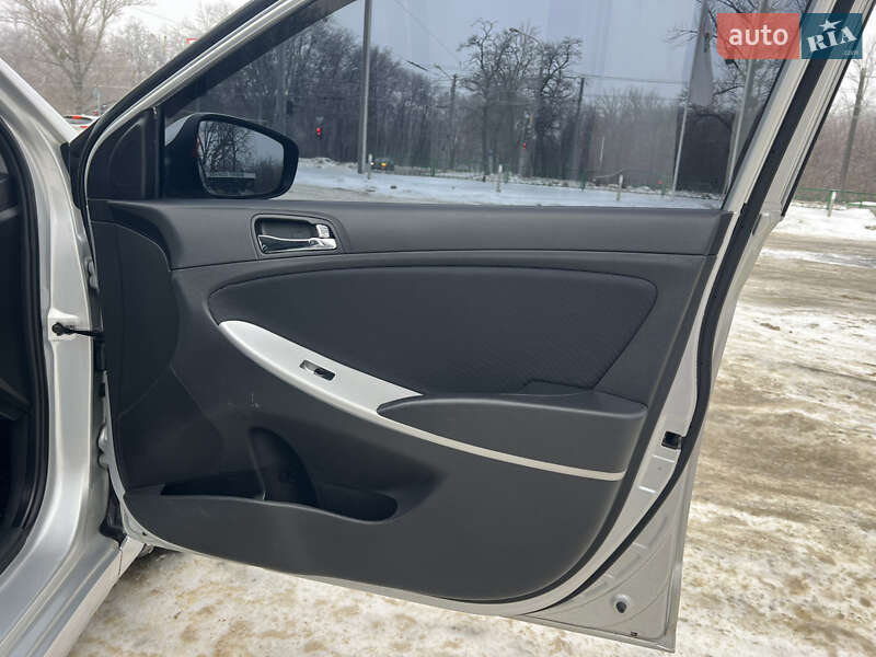 Седан Hyundai Accent 2011 в Харкові фото 22 Седан Hyundai Accent 2011 в Харкові