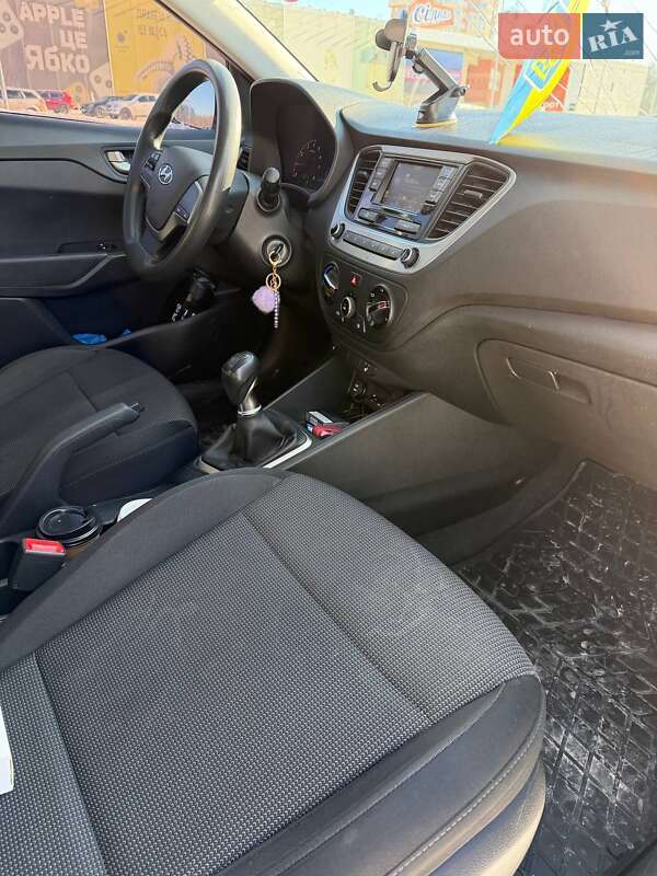 Седан Hyundai Accent 2017 в Сумах фото 10 Седан Hyundai Accent 2017 в Сумах