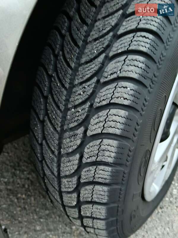 Седан Hyundai Accent 2008 в Николаеве фото 12 Седан Hyundai Accent 2008 в Николаеве