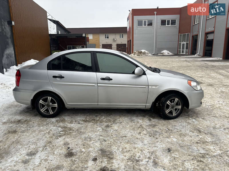 Седан Hyundai Accent 2008 в Сумах