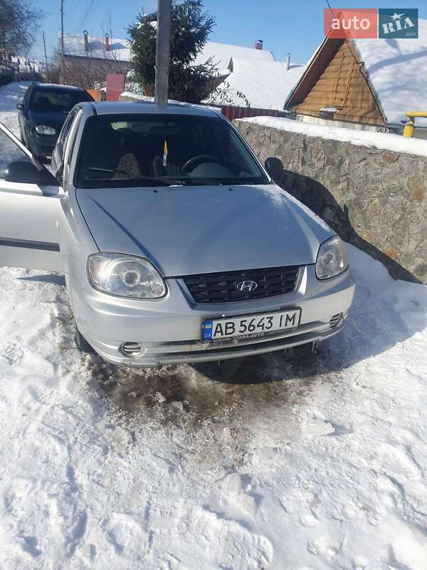 Hyundai Accent 2004 Hyundai Accent 2004