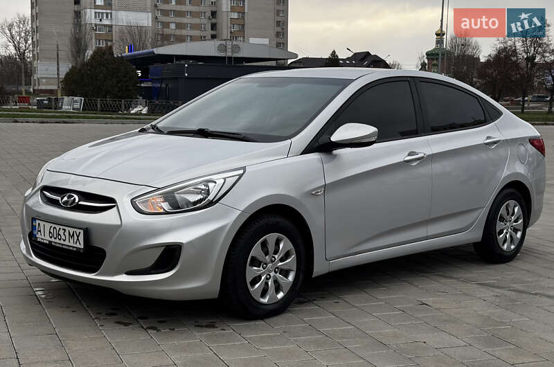 Hyundai Accent 2016