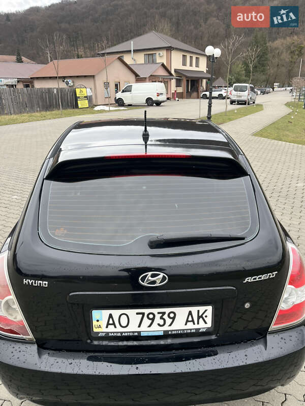 Хэтчбек Hyundai Accent 2007 в Сваляве