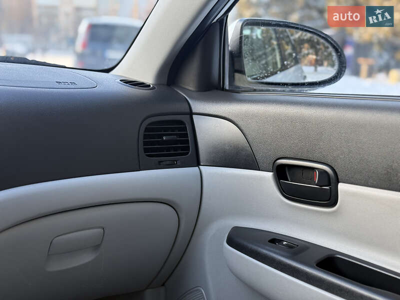 Седан Hyundai Accent 2007 в Ровно фото 30 Седан Hyundai Accent 2007 в Ровно