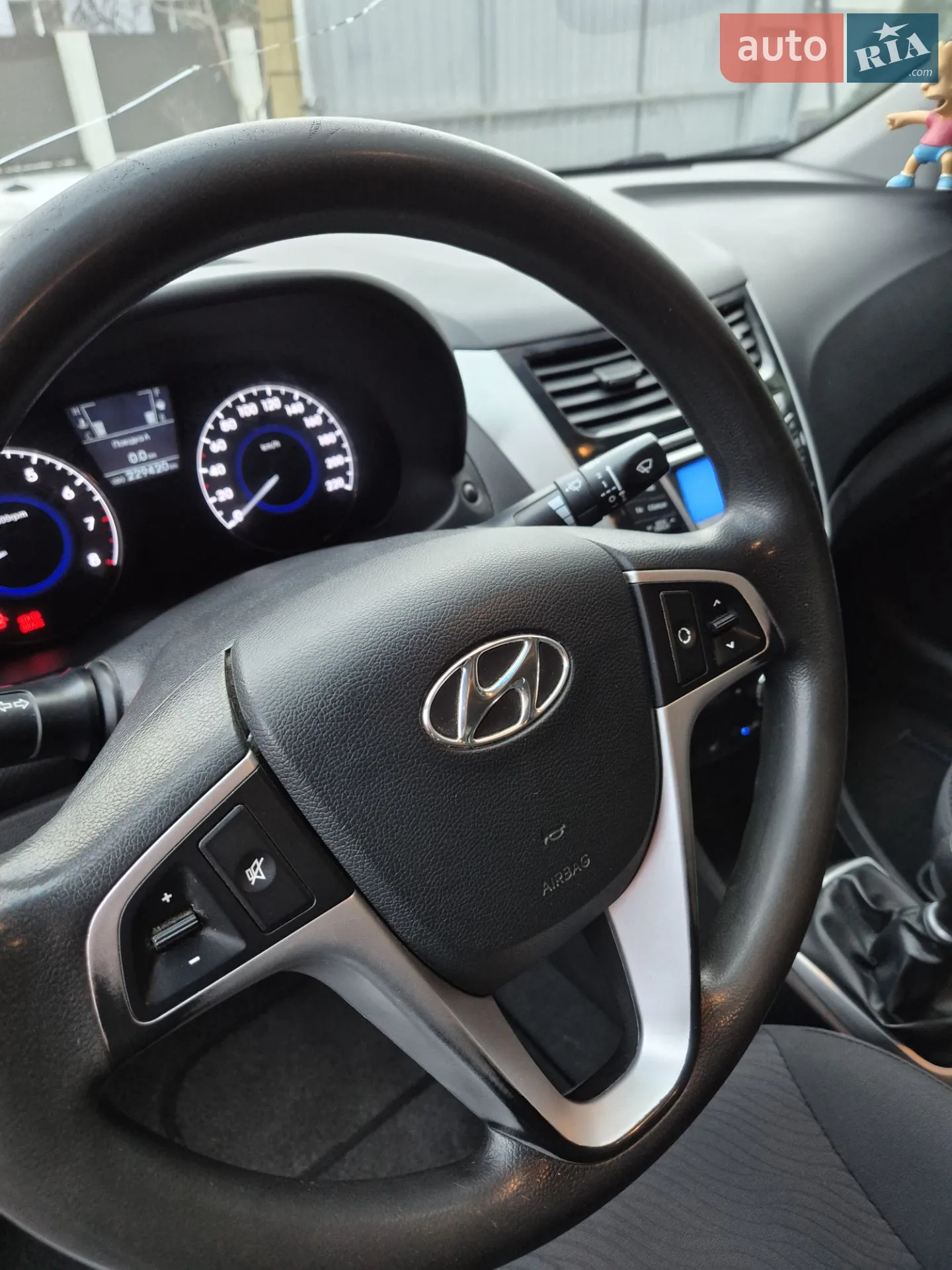 2011 Hyundai Accent - мініатюра 12