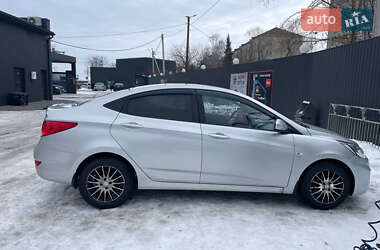 Седан Hyundai Accent 2012 в Ивано-Франковске