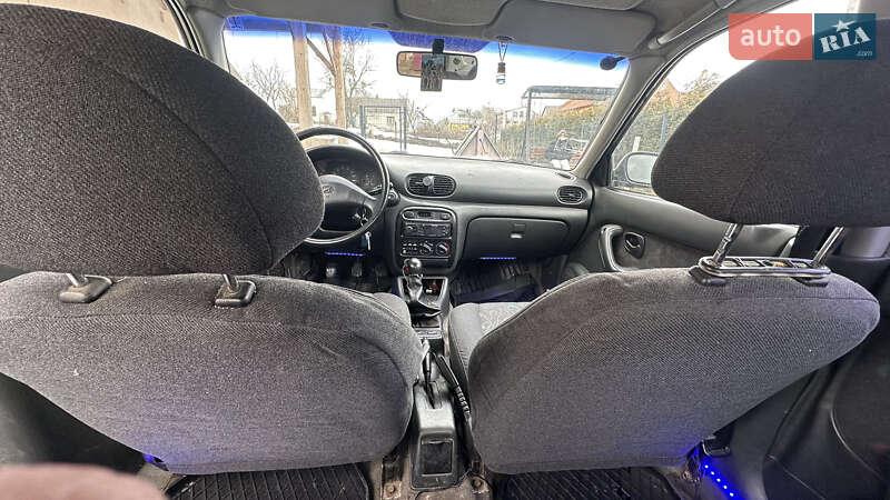 Седан Hyundai Accent 1997 в Львове