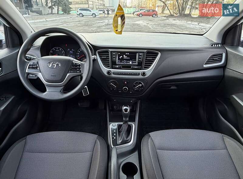 Седан Hyundai Accent 2017 в Днепре