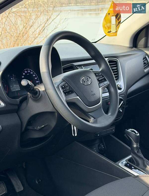 Седан Hyundai Accent 2017 в Днепре