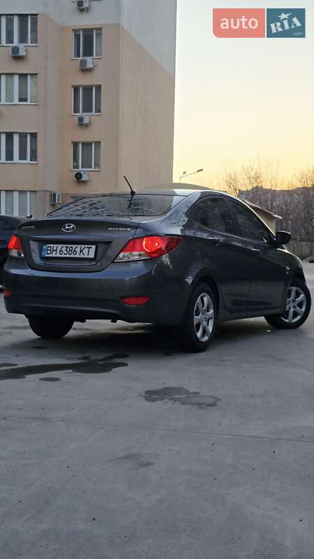 Седан Hyundai Accent 2012 в Одессе