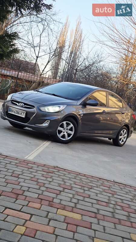 Седан Hyundai Accent 2012 в Одессе