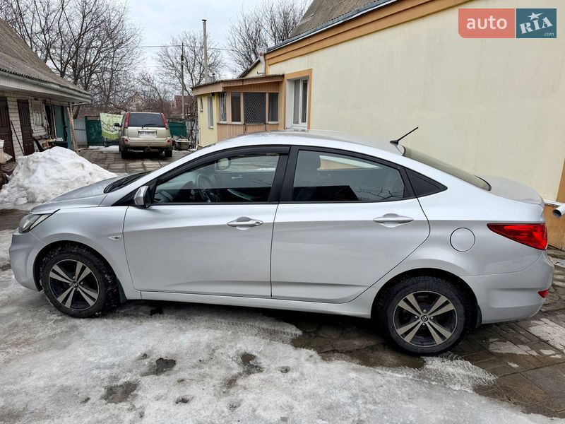 Седан Hyundai Accent 2011 в Киеве фото 4 Седан Hyundai Accent 2011 в Киеве