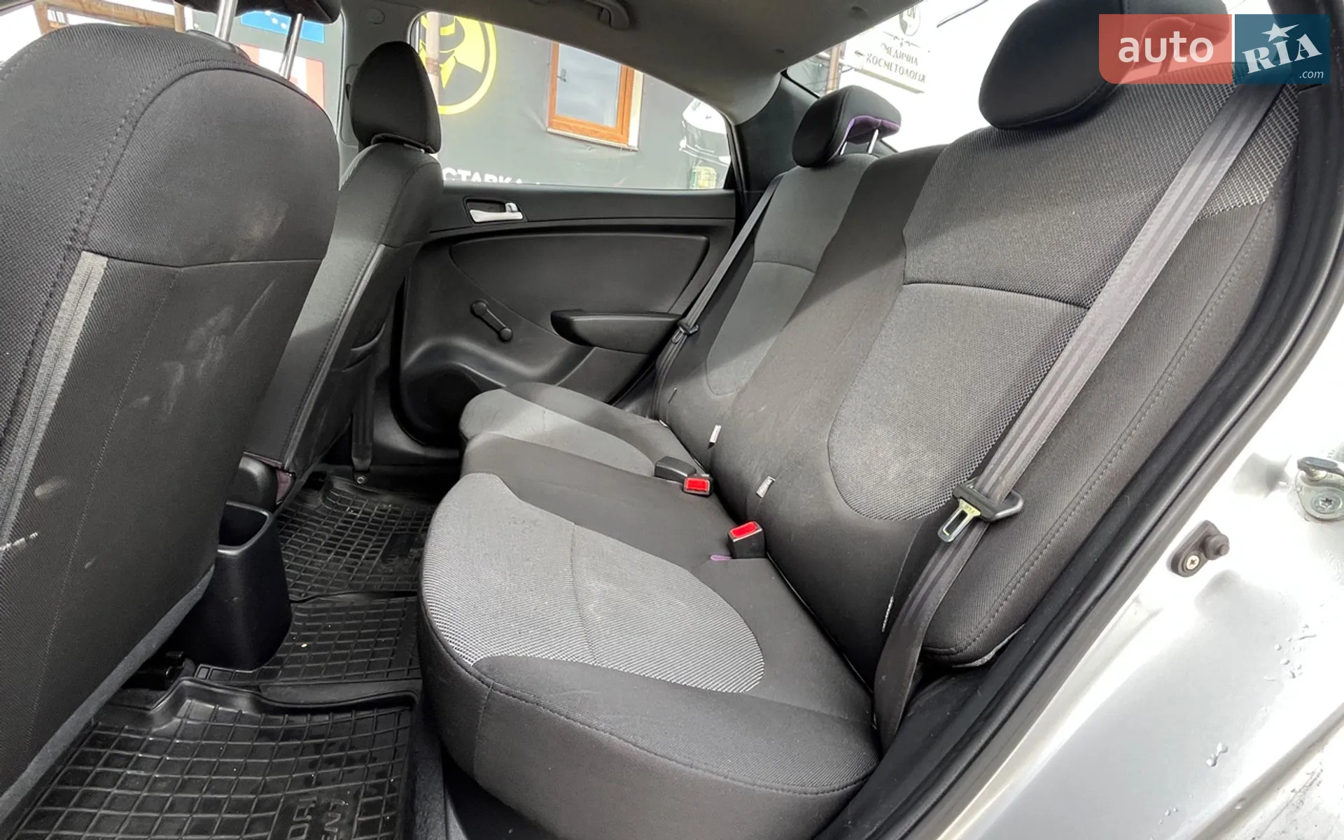 2012 Hyundai Accent - мініатюра 21