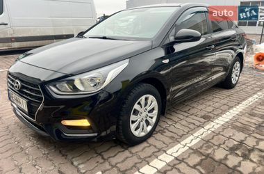 Седан Hyundai Accent 2018 в Києві