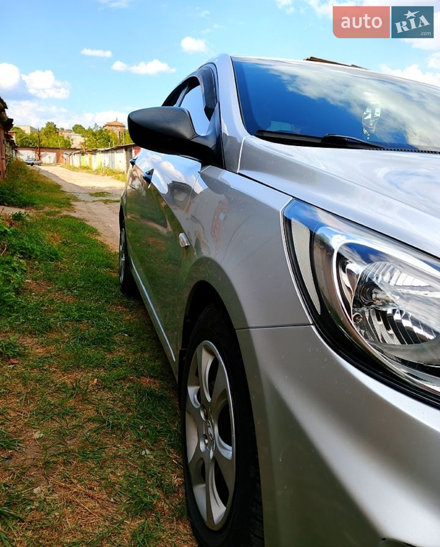2011 Hyundai Accent - мініатюра 2