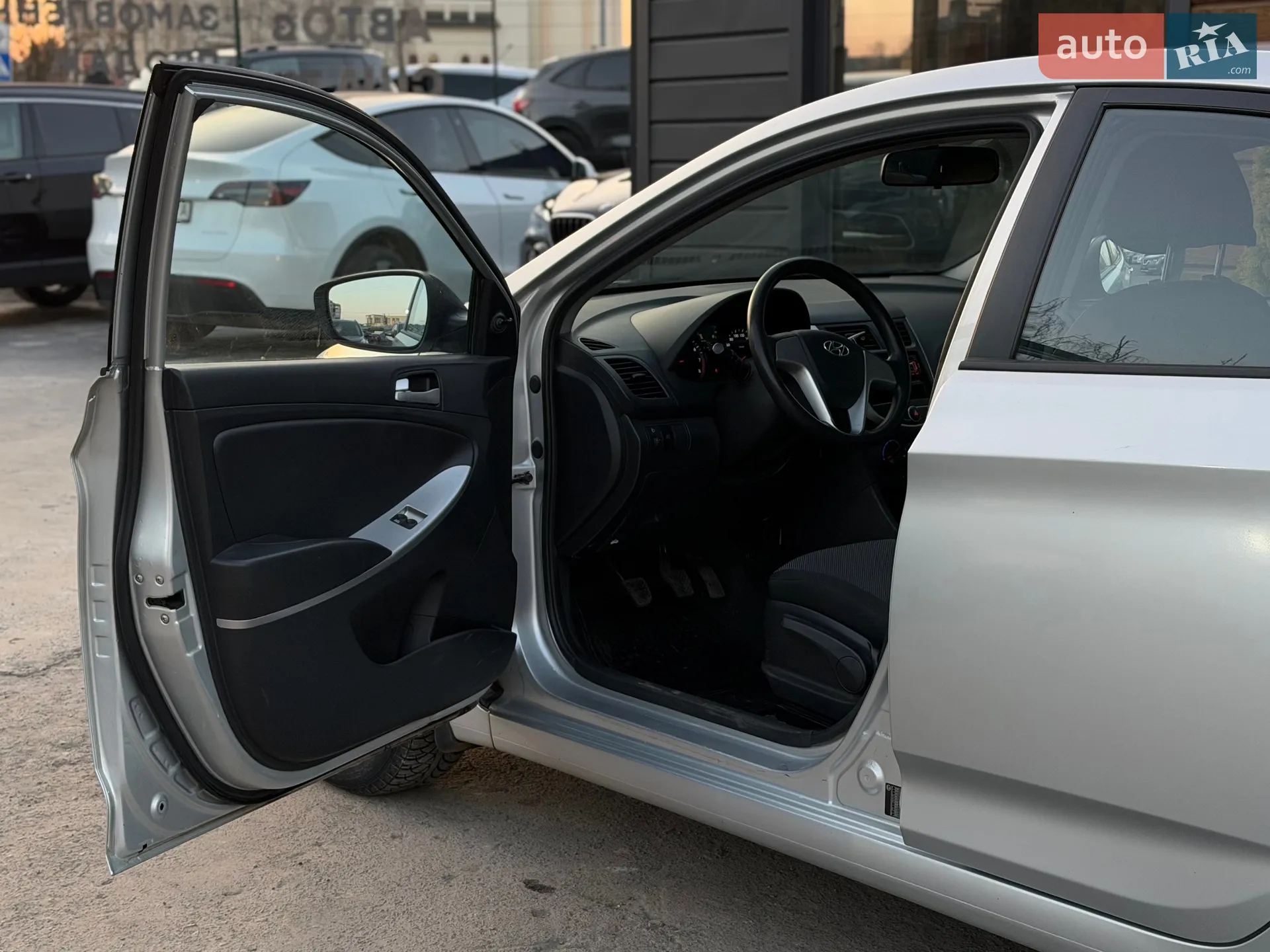 2011 Hyundai Accent - мініатюра 19