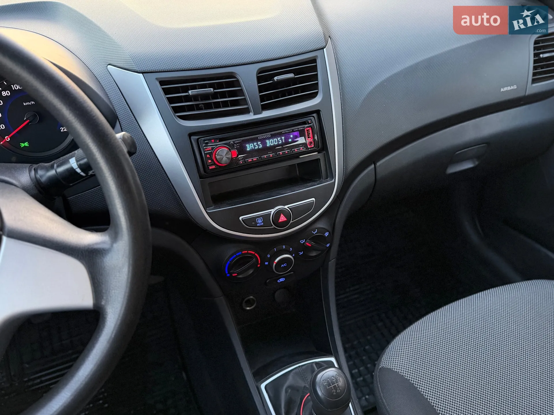 2011 Hyundai Accent - мініатюра 29