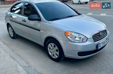 Седан Hyundai Accent 2009 в Дніпрі