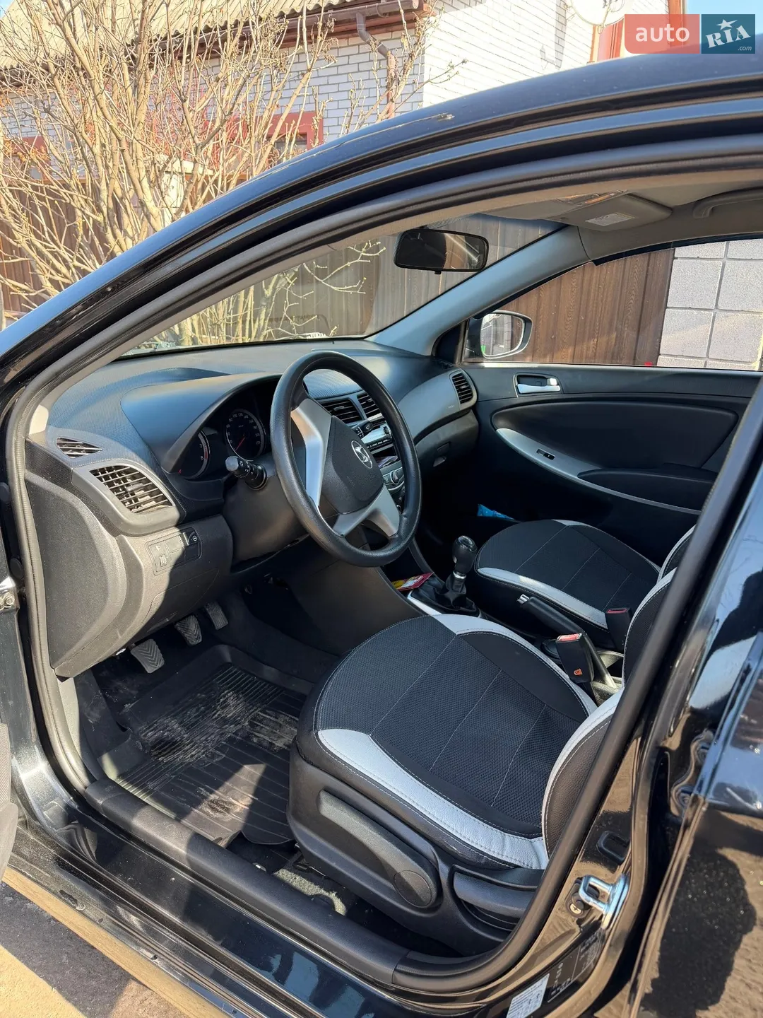 2013 Hyundai Accent - мініатюра 4