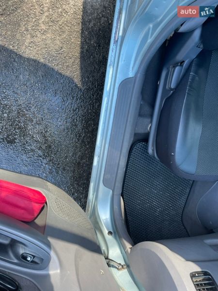 Седан Hyundai Accent 2003 в Ирпене