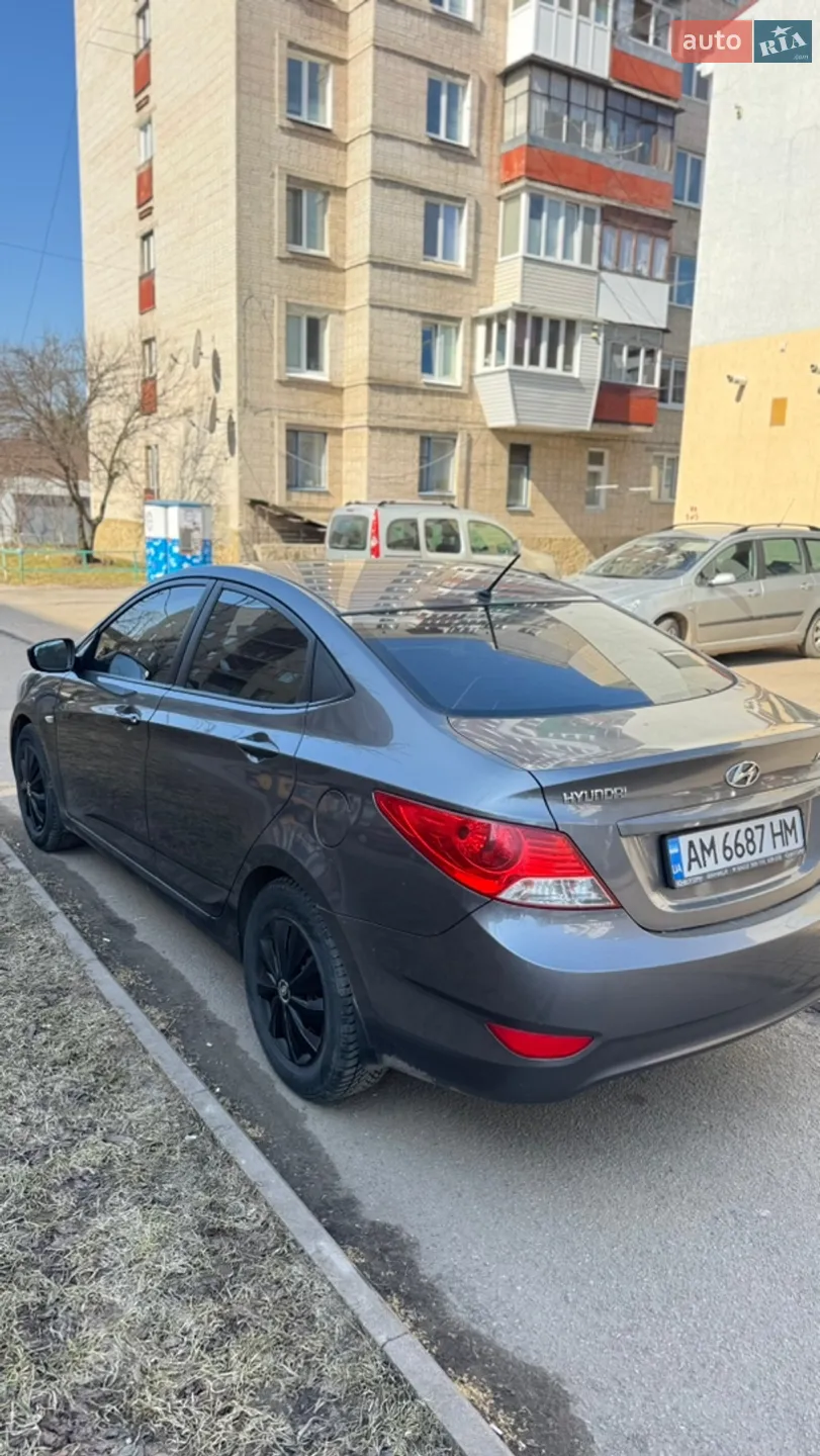2013 Hyundai Accent - мініатюра 16