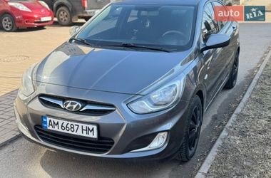 Седан Hyundai Accent 2013 в Казатине