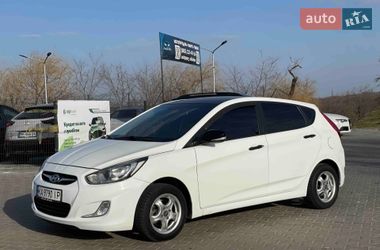 Хетчбек Hyundai Accent 2012 в Миколаєві