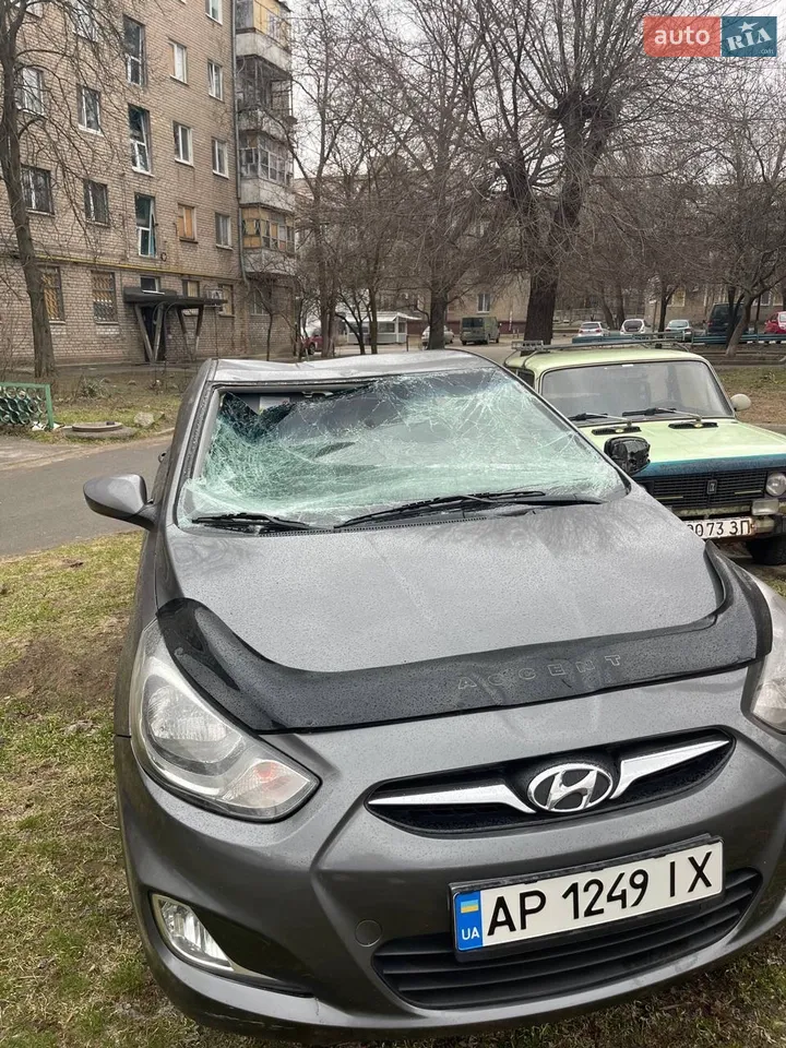 2011 Hyundai Accent - мініатюра 16