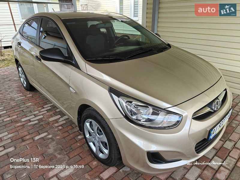 Hyundai Accent 2011