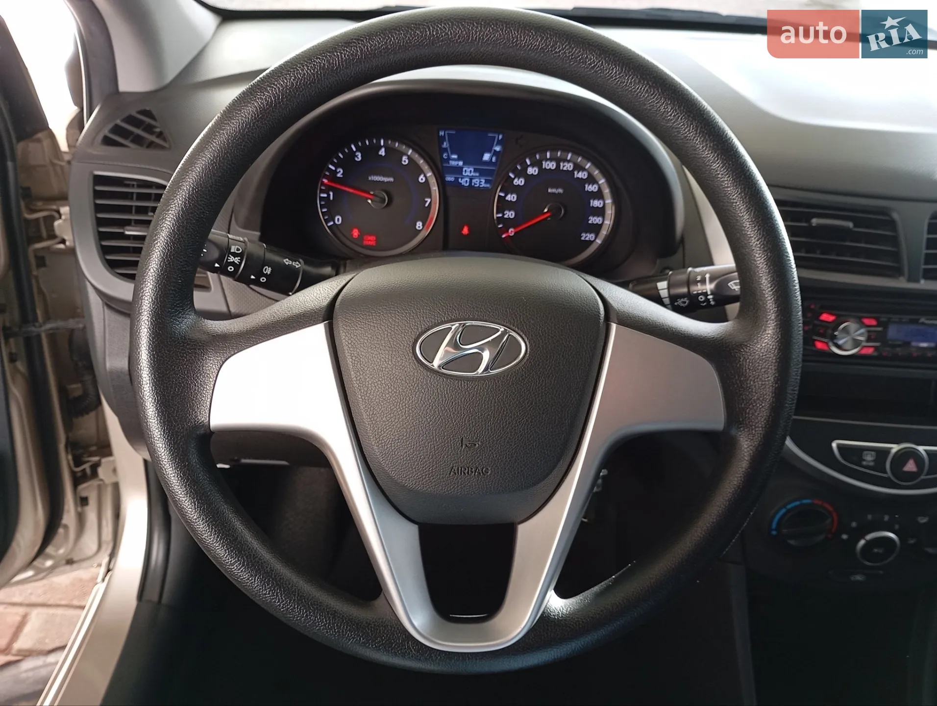 2011 Hyundai Accent - мініатюра 18