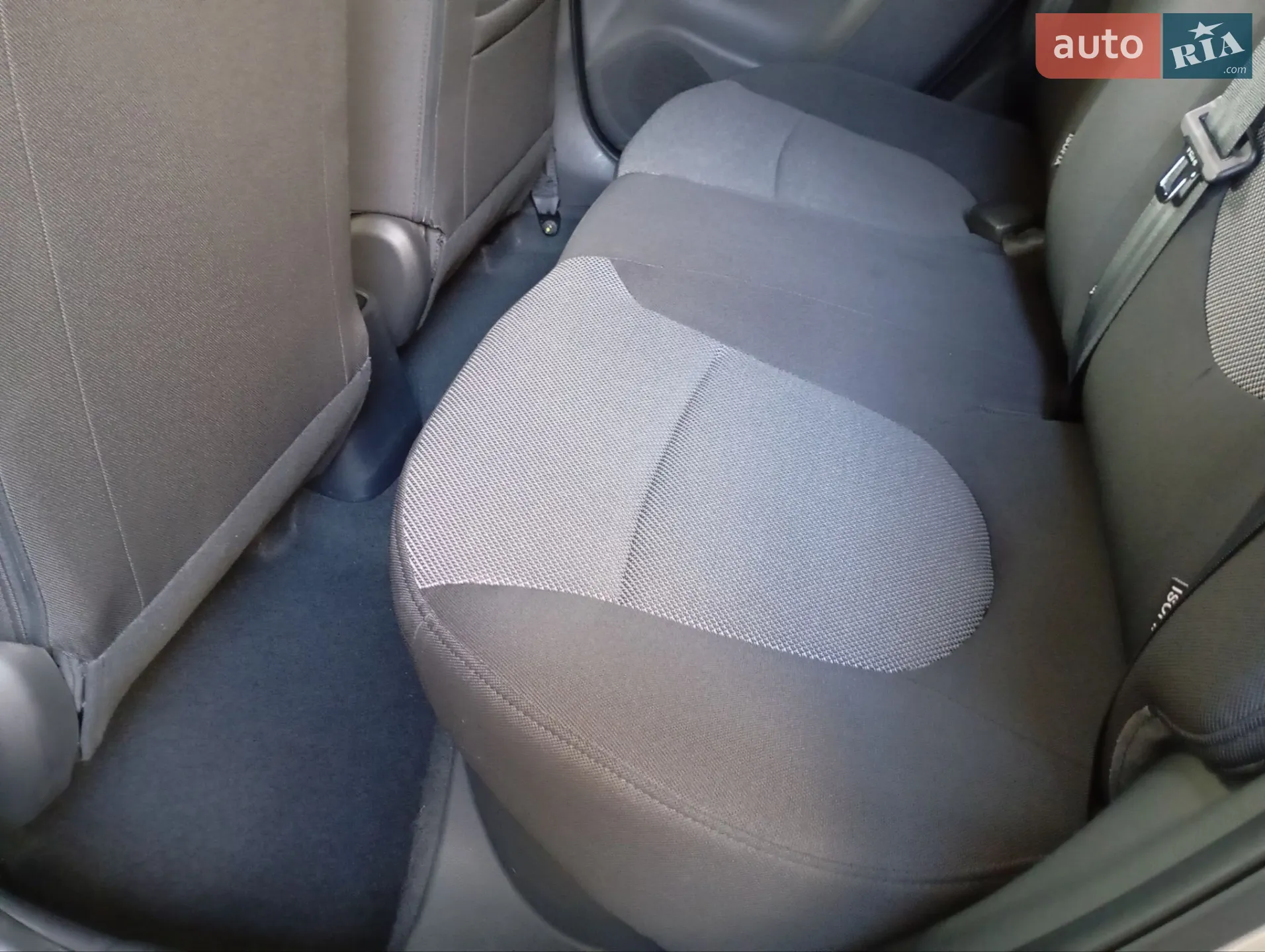 2011 Hyundai Accent - мініатюра 24