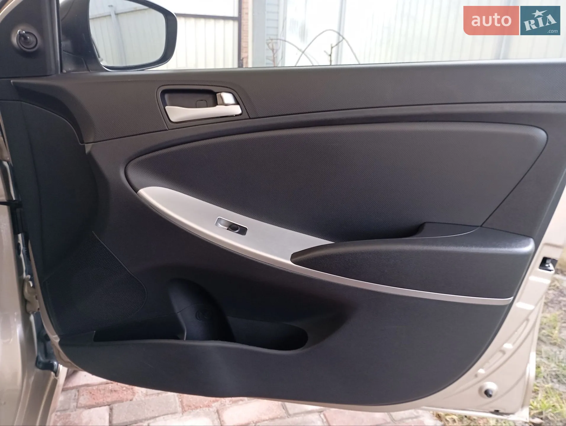 2011 Hyundai Accent - мініатюра 28