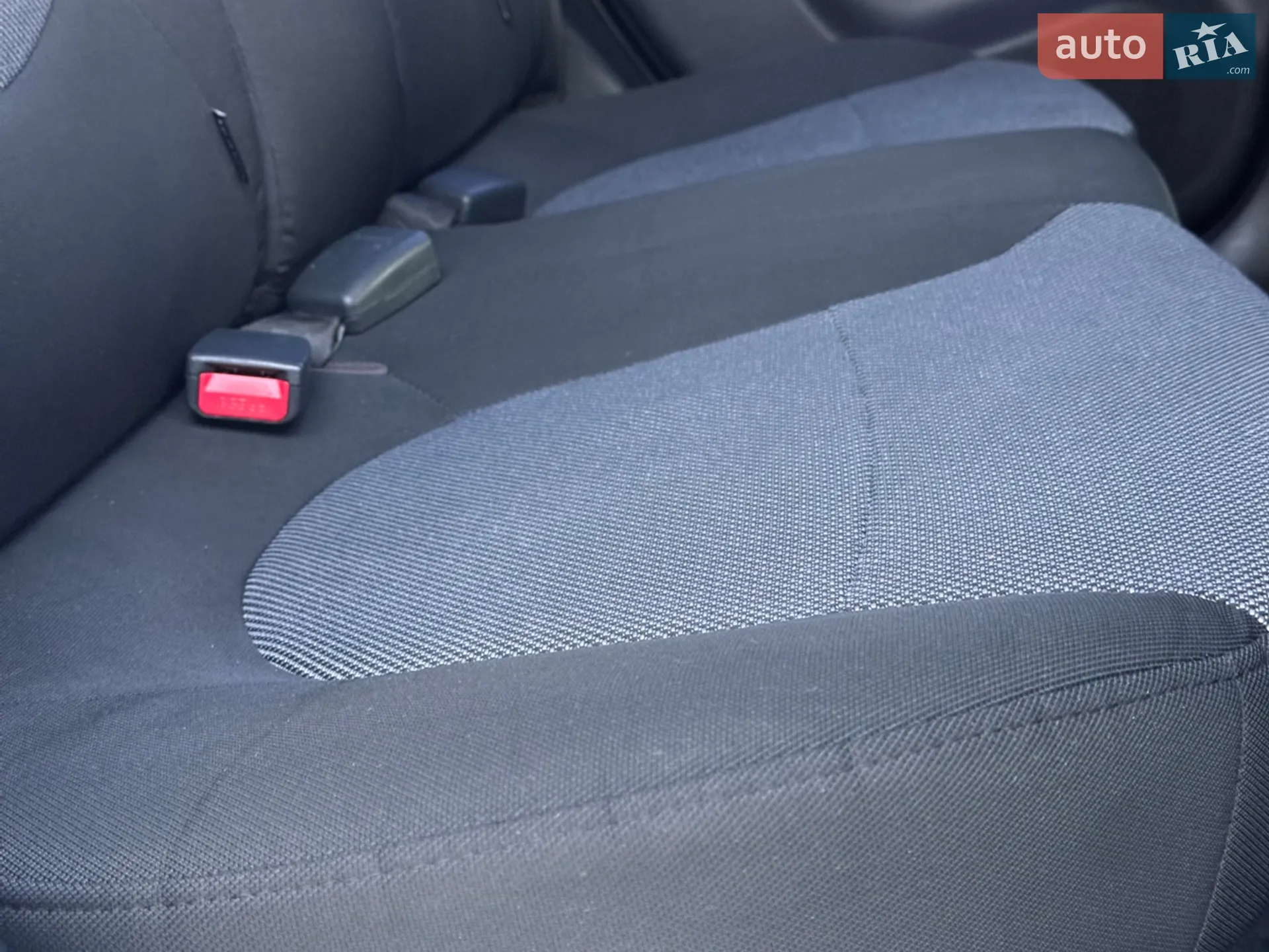 2012 Hyundai Accent - мініатюра 31