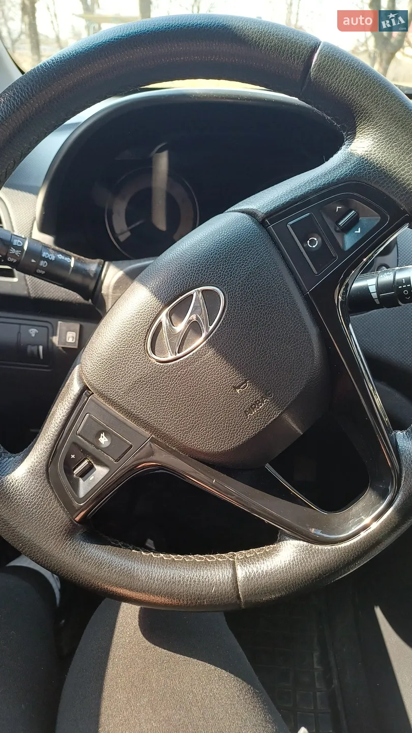 2012 Hyundai Accent - мініатюра 15