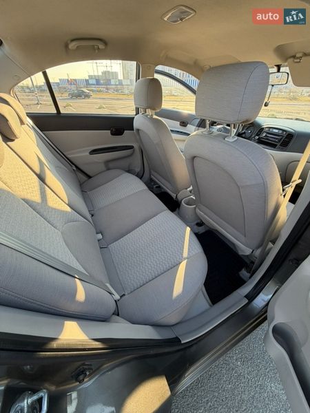 Седан Hyundai Accent 2010 в Киеве