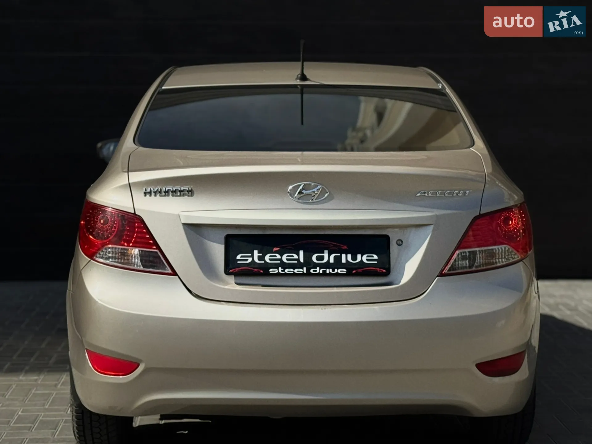 2011 Hyundai Accent - мініатюра 5