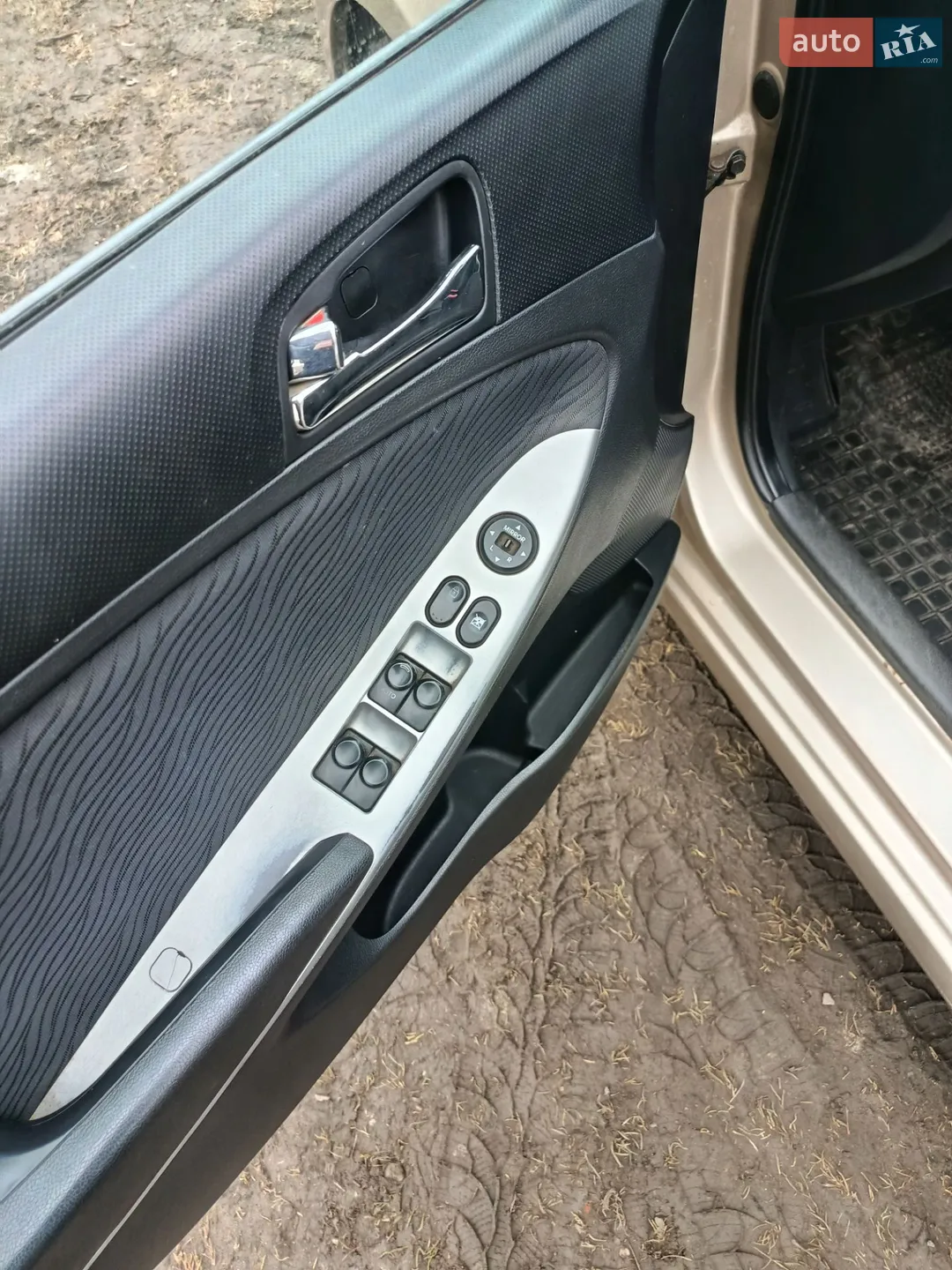 2011 Hyundai Accent - мініатюра 6