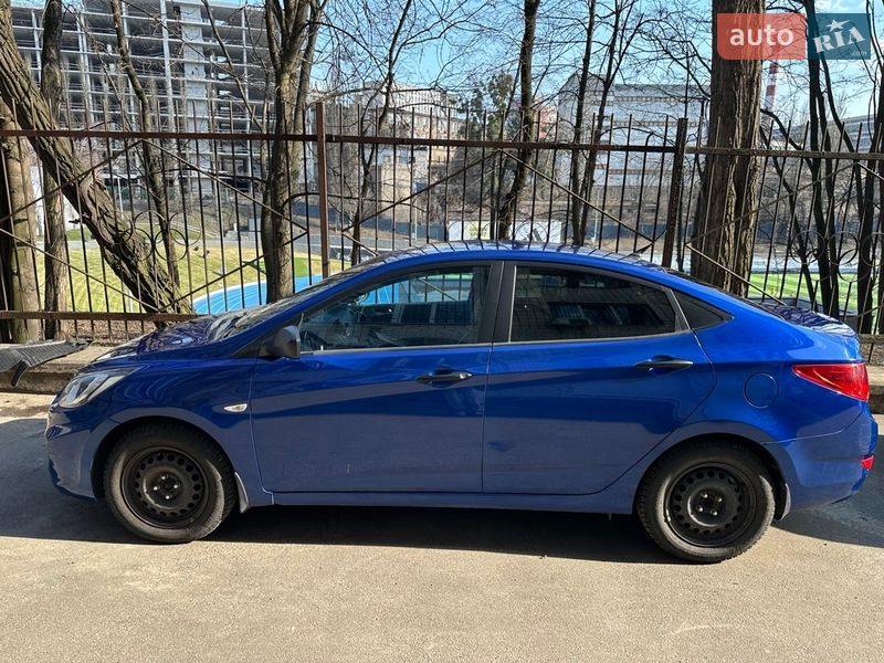 Hyundai Accent 2014