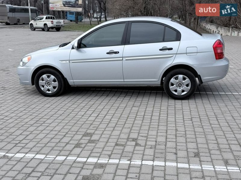 Седан Hyundai Accent 2008 в Дніпрі