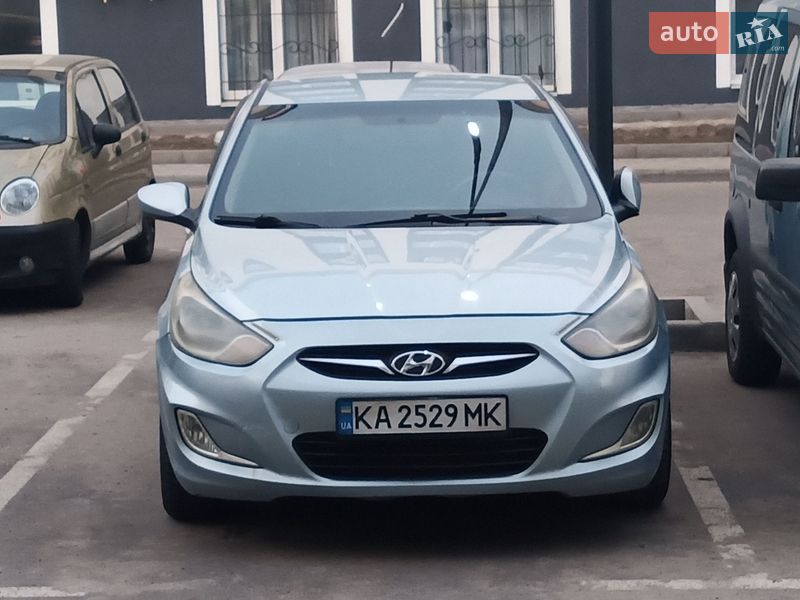 Hyundai Accent 2012 Hyundai Accent 2012