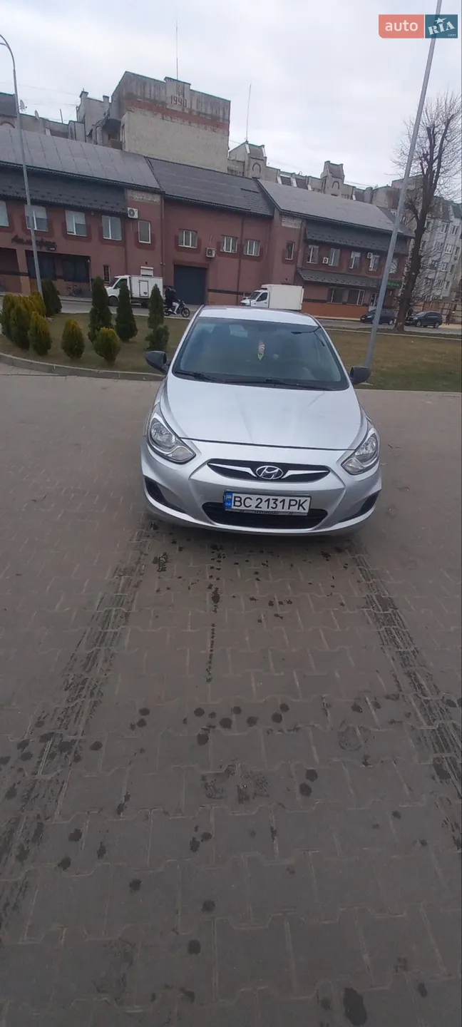 2011 Hyundai Accent - мініатюра 6