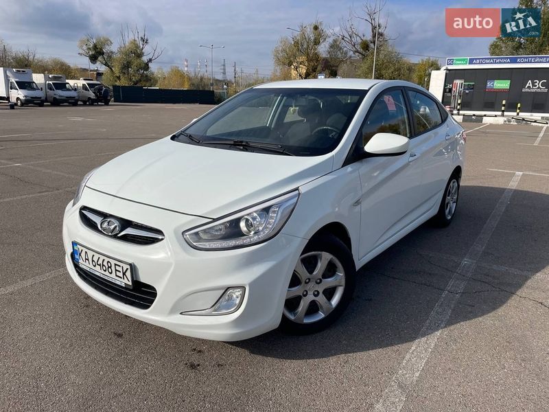 Седан Hyundai Accent 2013 в Киеве фото Седан Hyundai Accent 2013 в Киеве
